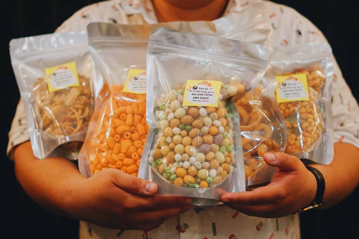 Top 15 cách kiếm tiền ít vốn hiệu quả, dễ làm 1 Kinh doanh đồ ăn vặt online là cách kiếm tiền ít vốn