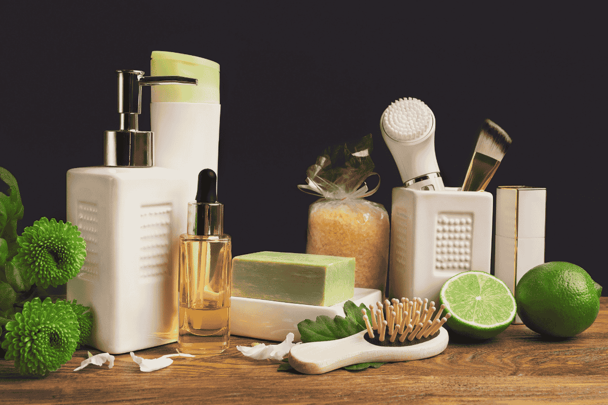 Nên buôn bán gì vào mùa hè? Sản phẩm chống nắng và chăm sóc cá nhân