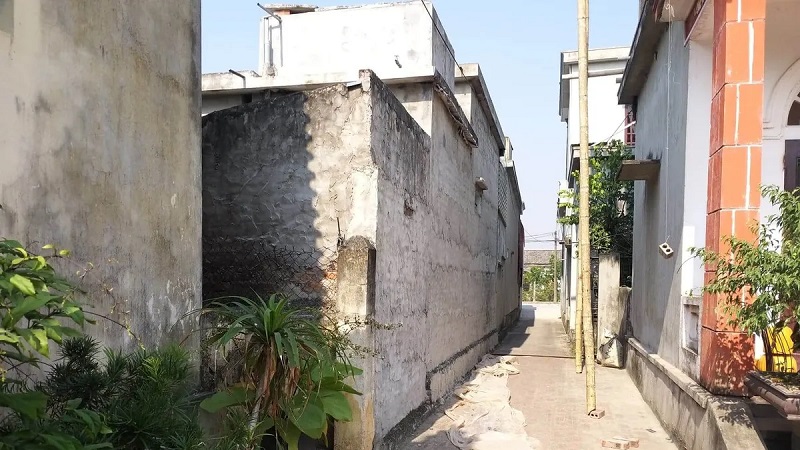 Đòi lại lối đi chung bị lấn chiếm: Hướng dẫn quy trình và thủ tục pháp lý từ chuyên gia 2 Mức xử phạt việc lắn chiếm lối đi chung